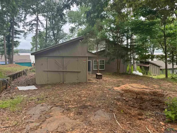 17458 S County Road 4256, Henderson, TX 75654