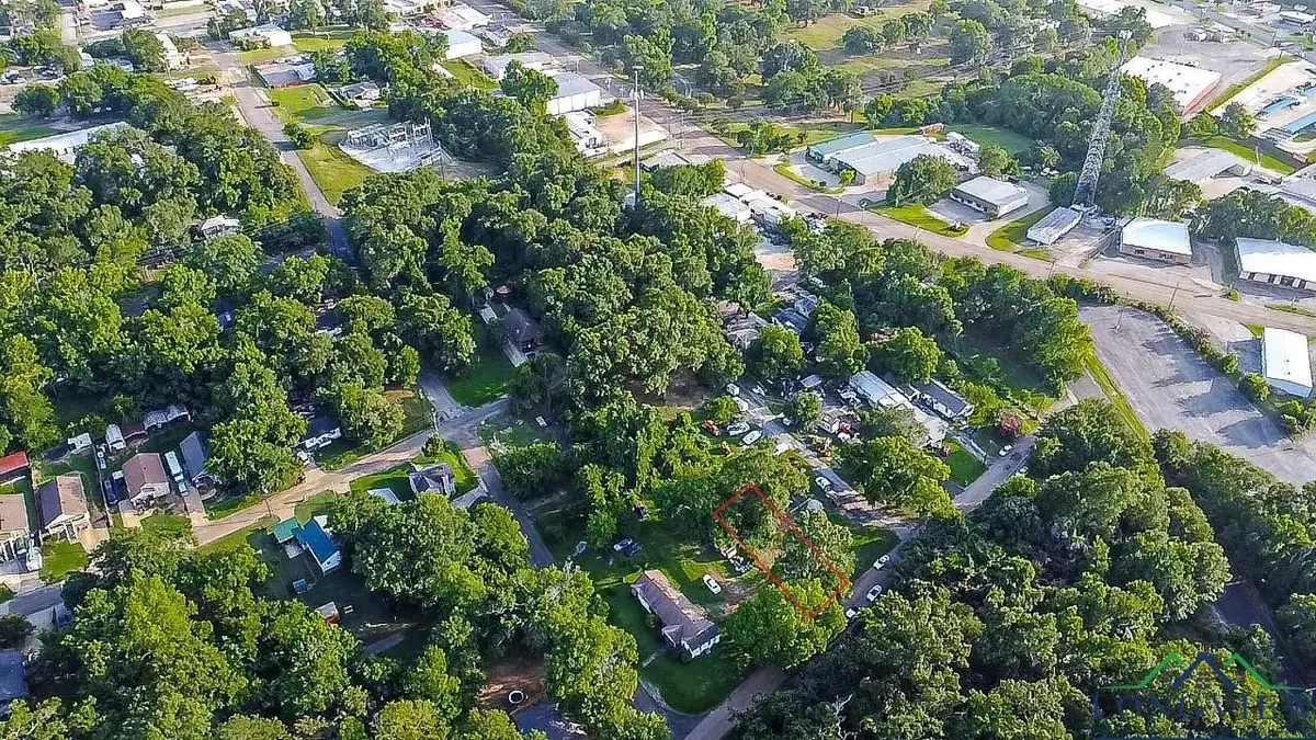 405 W Harvard Ave, Longview, TX 75601 - Image #1