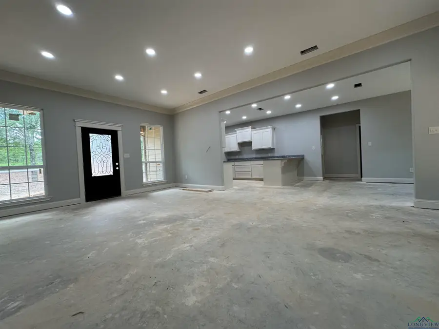 495 Lake Gladewater Rd, Gladewater, TX 75647 - #2