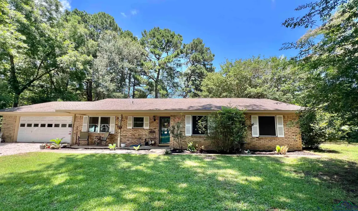 406 CAMPBELL ST, Daingerfield, TX 75638 - Image #1