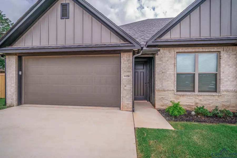 1420 Page Valley Cir, Longview, TX 75601 - Image #3