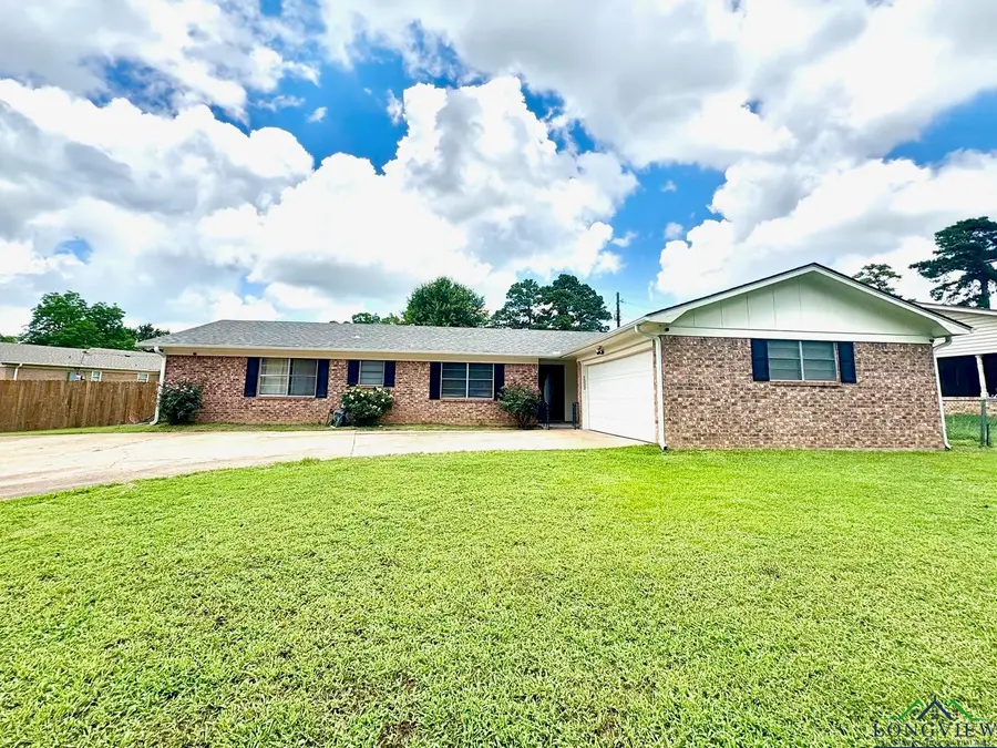 1522 Duncan Dr., Henderson, TX 75654 - Image #2