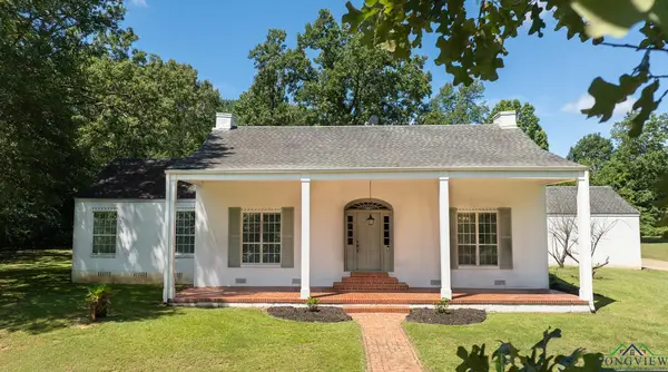 809 N Louise, Atlanta, TX 75551