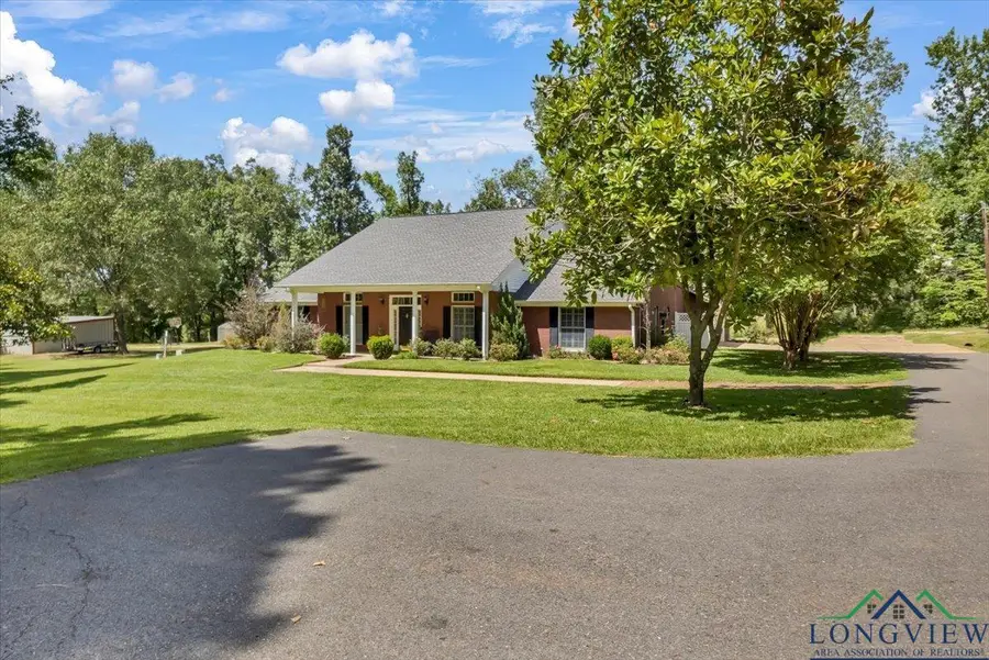 15811 S US Hwy 259, Mount Enterprise, TX 75681 - Image #2