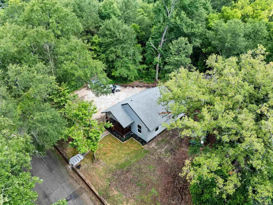 200 Jenkins St, Henderson, TX 75652 - Image #2