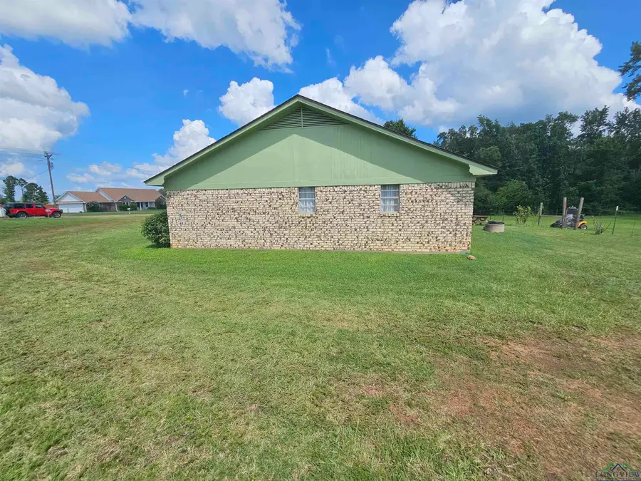 3404 E State Hwy 154, Gilmer, TX 75644 - Image #2