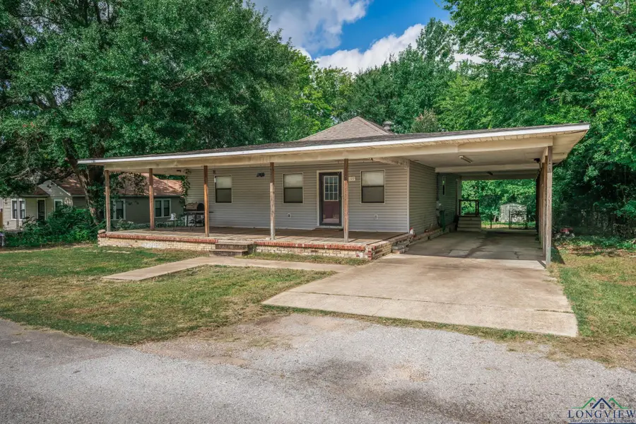 109 N Stewart Street, White Oak, TX 75693 - Image #2