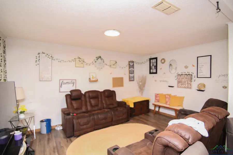 606 Rockwood Ln, Longview, TX 75604 - Image #2