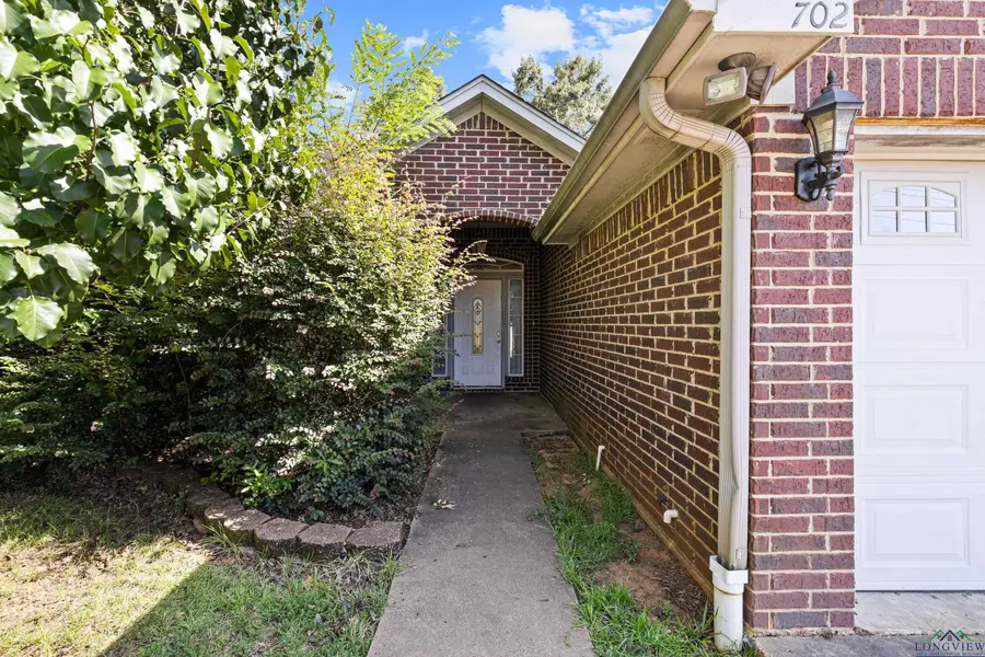 702 Cheryl Dr, Longview, TX 75604 - Image #2