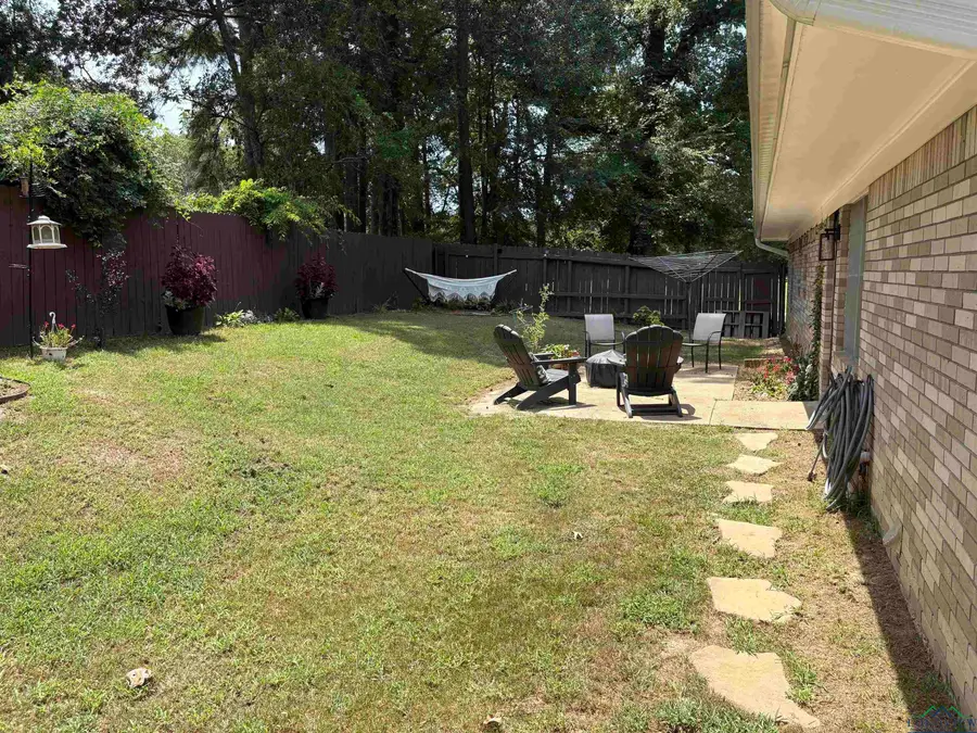 306 RIVER OAKS, Jefferson, TX 75657 - Image #2