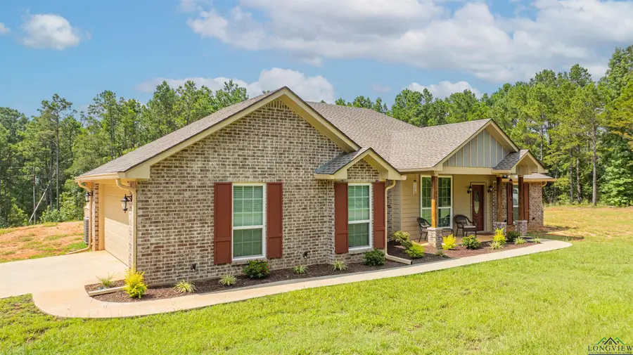 525 Lake Gladewater Rd, Gladewater, TX 75647 - #2