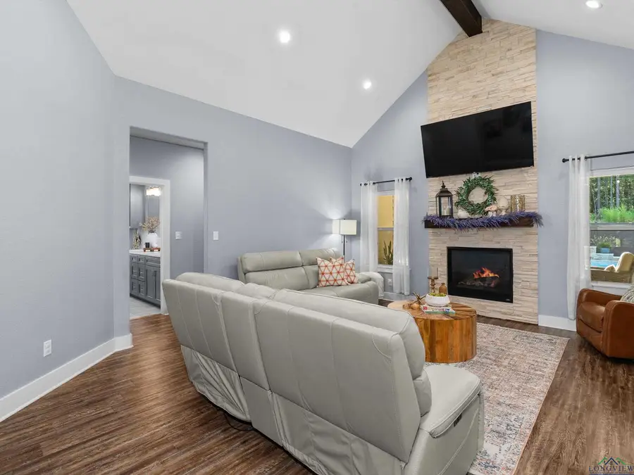 2254 CR 229 D, Henderson, TX 75652 - Image #2