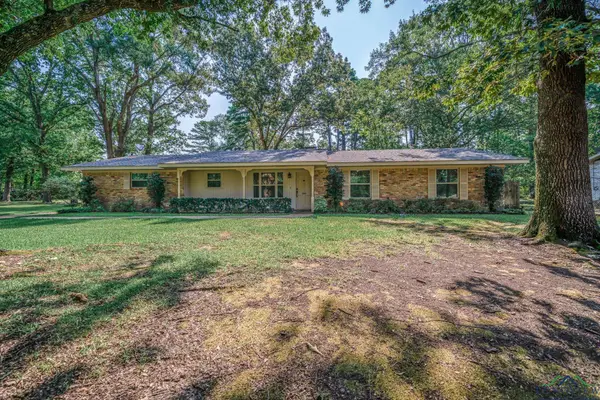 209 McKinley Ln, Longview, TX 75604