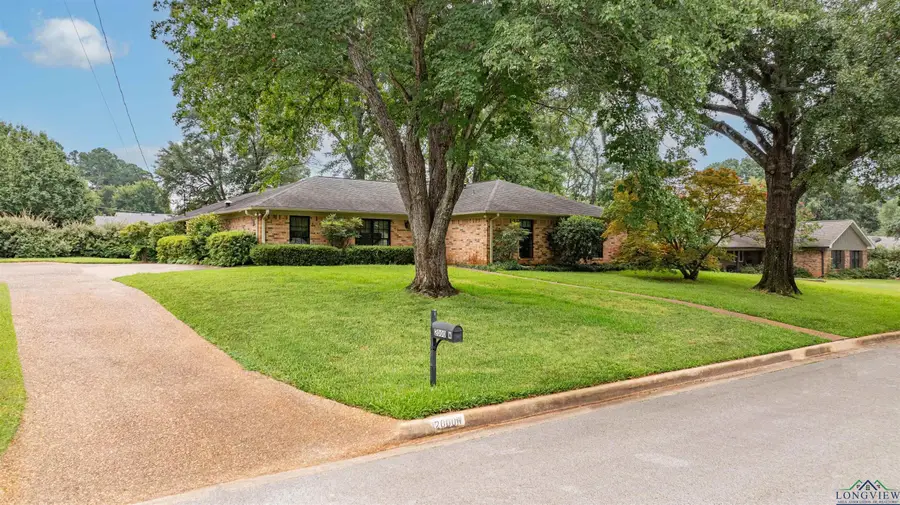 2000 W Warwick Circle, Longview, TX 75601 - Image #2