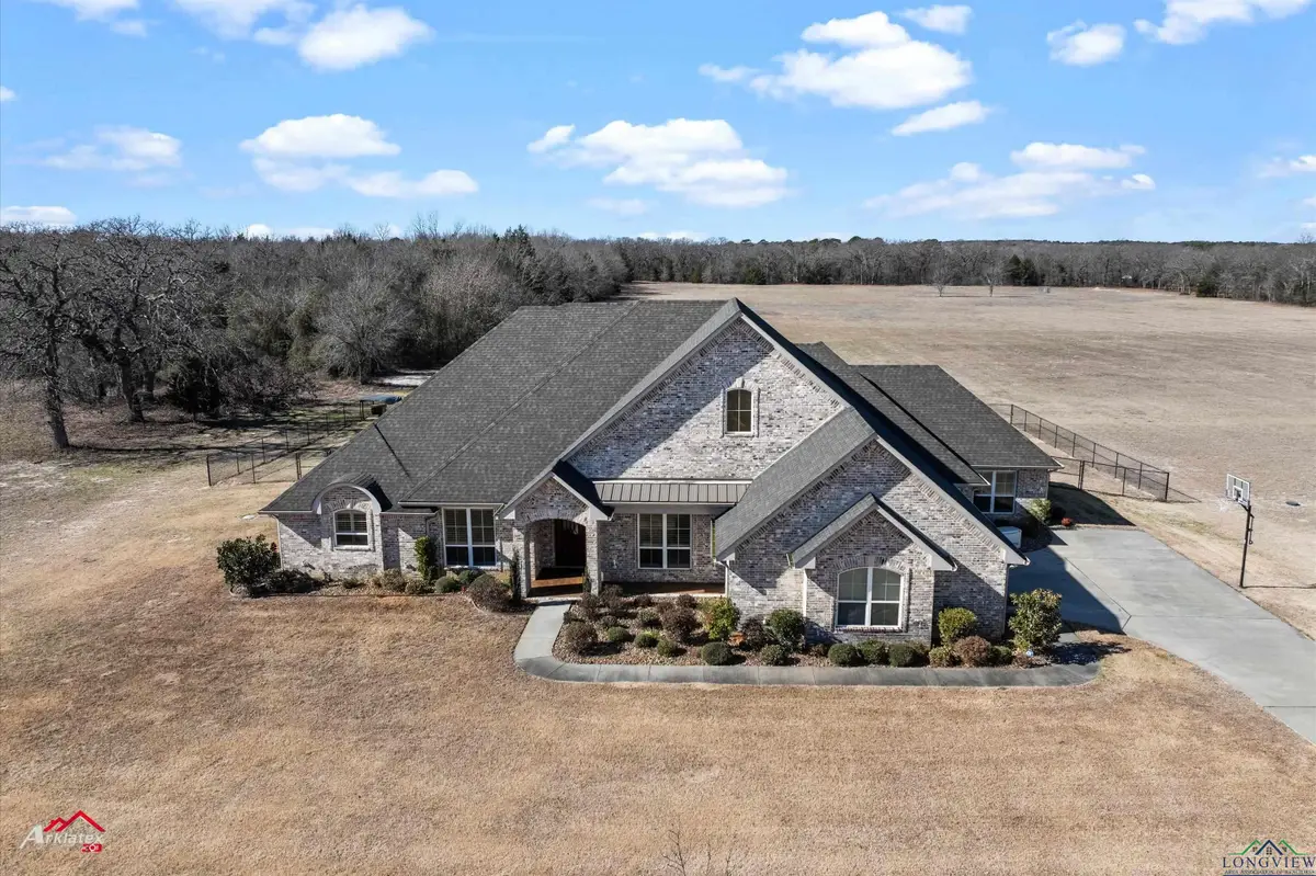 15631 Stallion Lake Blvd, Lindale, TX 75771 - #1