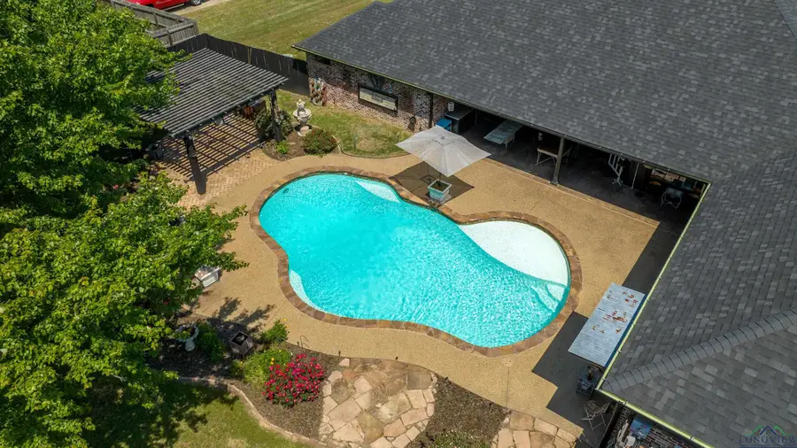 190 Kayla Lne., Longview, TX 75602 - Image #2