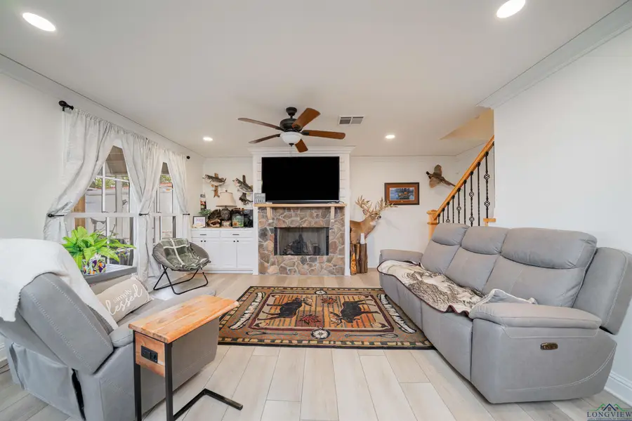 305 County Road 193, Gary, TX 75643 - Image #3