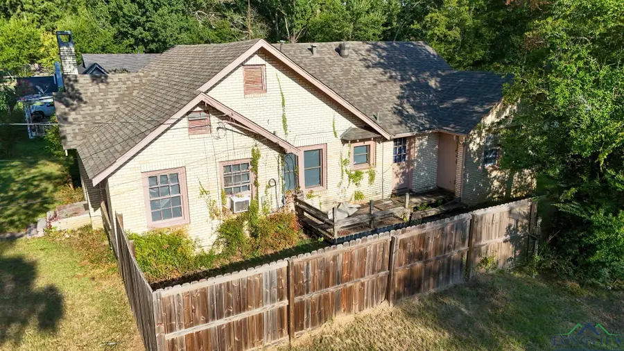 800 E Young St., Longview, TX 75602 - Image #3