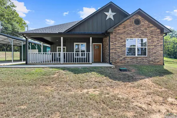 1481 W Gay Ave., Gladewater, TX 75647