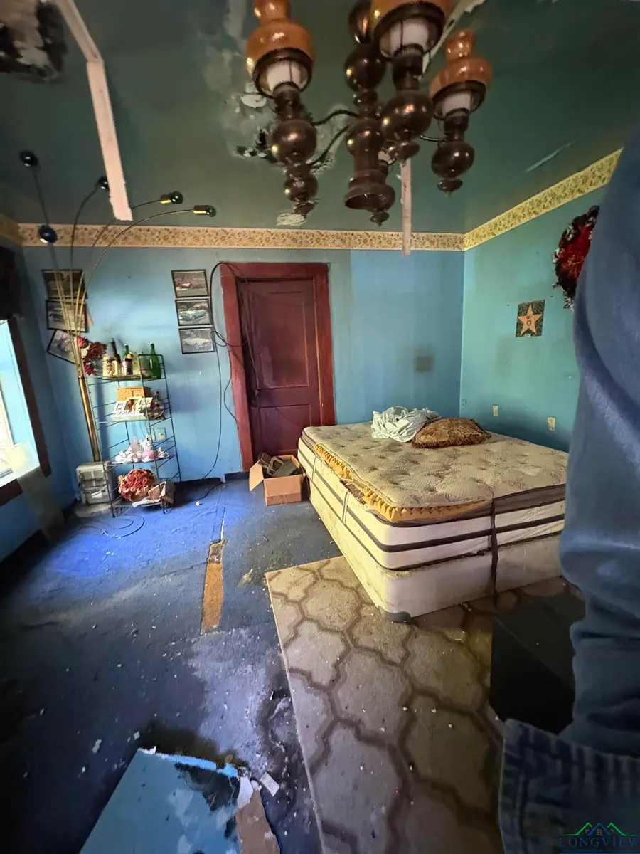 1206 Rhambeau St, Mount Pleasant, TX 75455 - Image #3