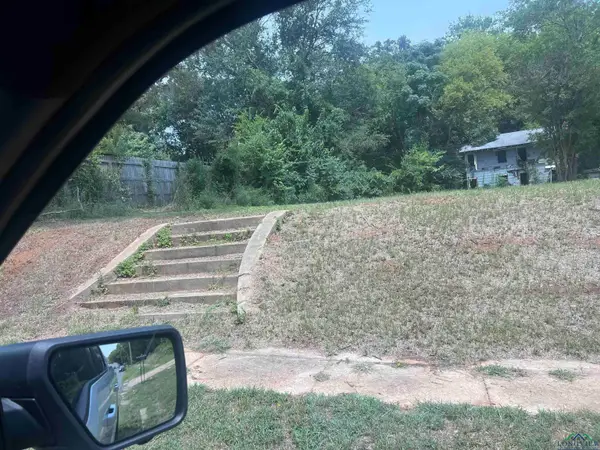 609 W Houston, Marshall, TX 75670