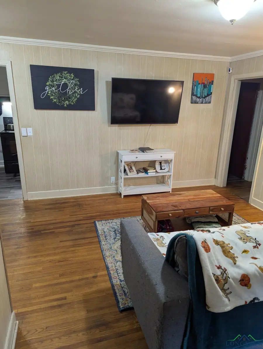 403 Daingerfield Street, Naples, TX 75568 - Image #3