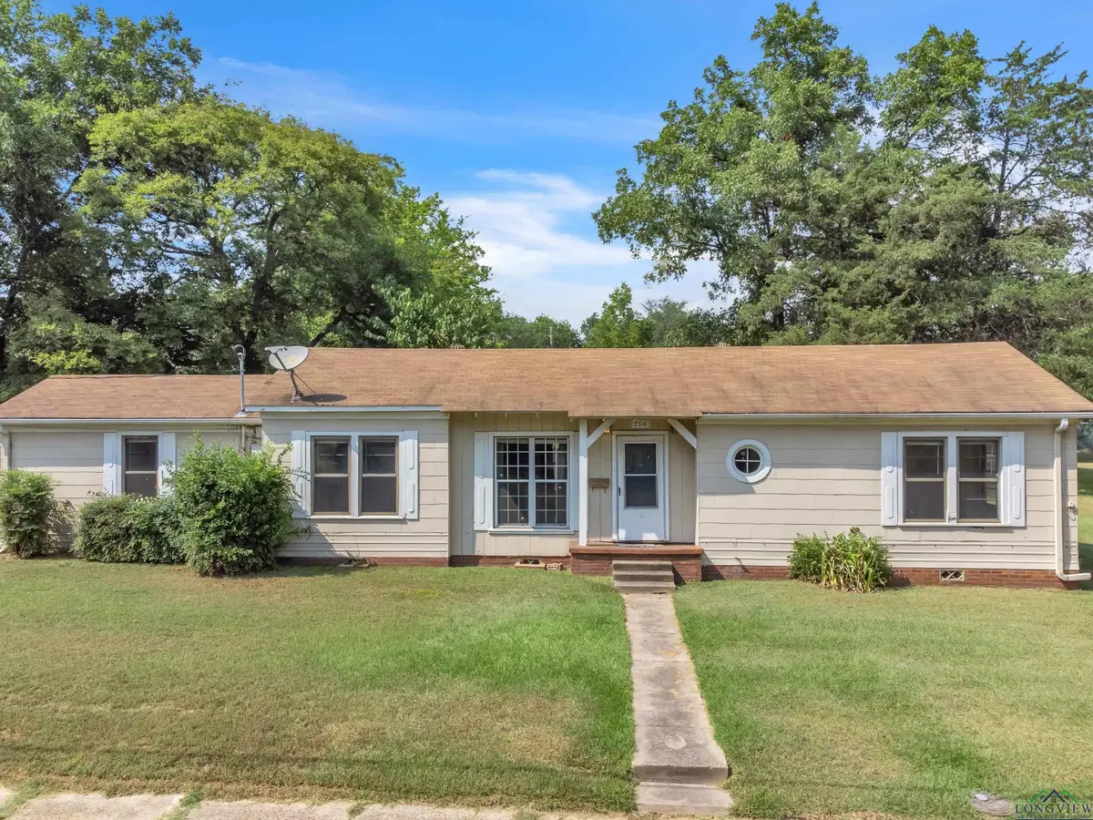 206 Melba Avenue, Gladewater, TX 75647 - #1