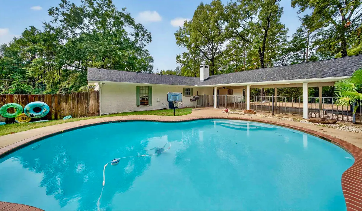 190 Forest Hills Dr, Rusk, TX 75785 - #1