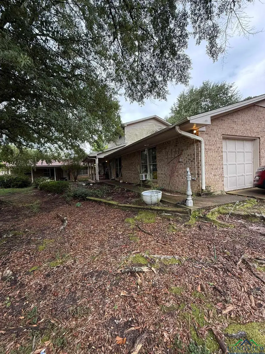 2098 E STATE HWY 154, Gilmer, TX 75645 - Image #2