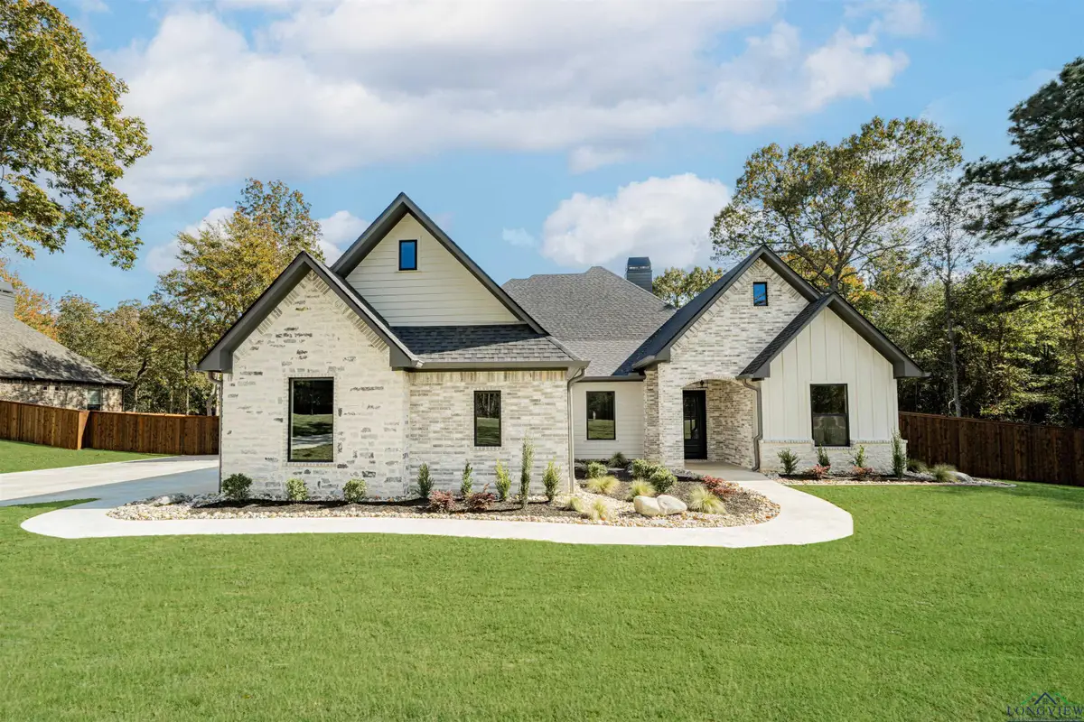 190 Thorn Briar Trail, Longview, TX 75602 - Image #1