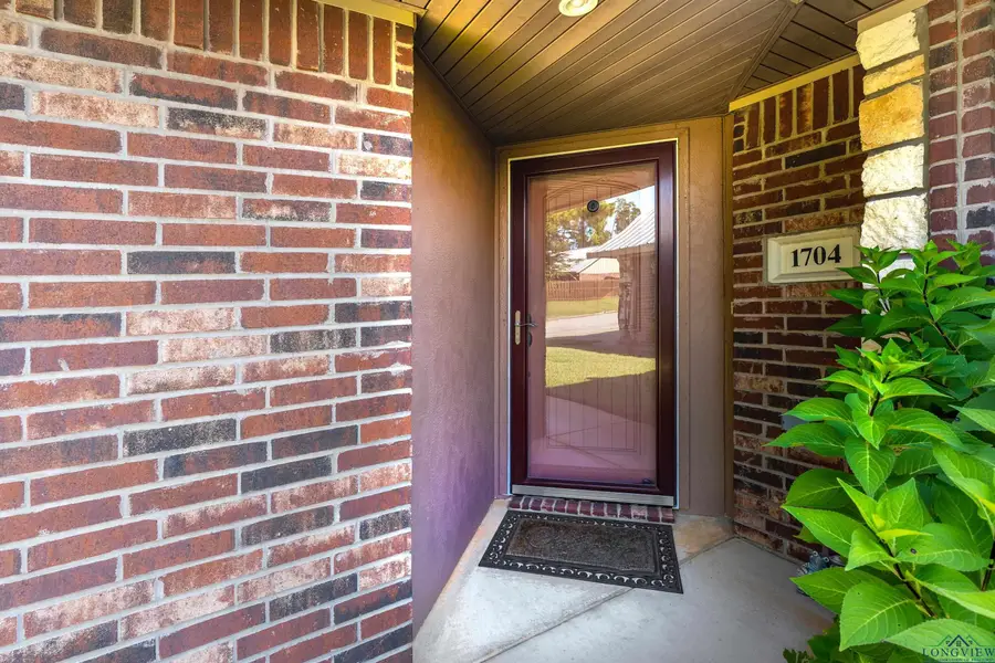 1704 Yellowstone Dr., Longview, TX 75605 - Image #3