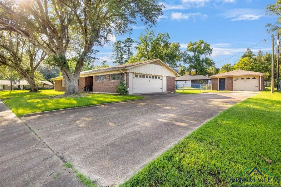 1302 Slaydon, Henderson, TX 75654 - Image #2