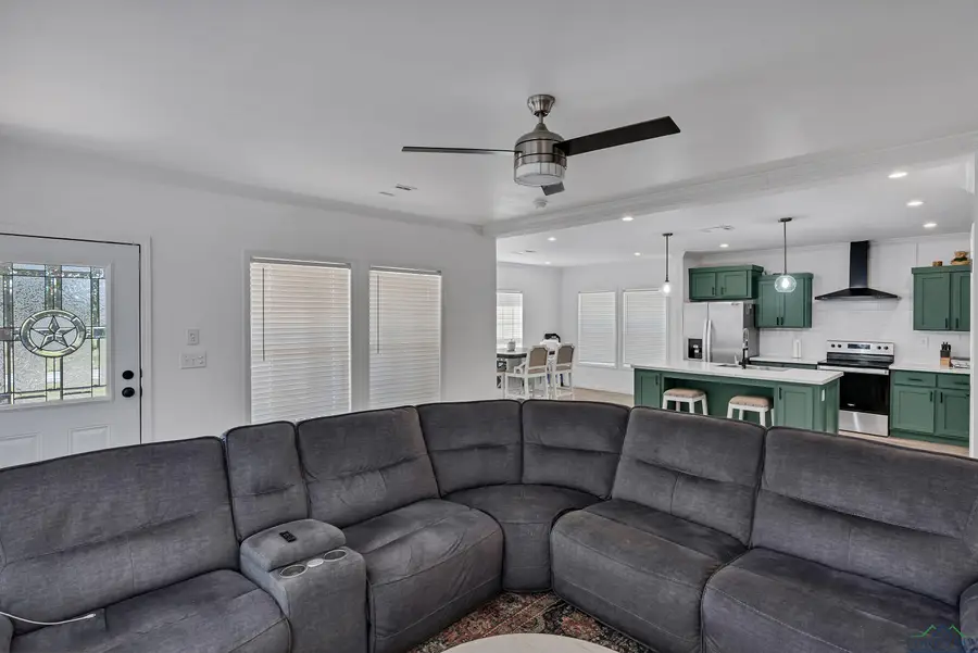 628 E George Richey Road, White Oak, TX 75693 - Image #3