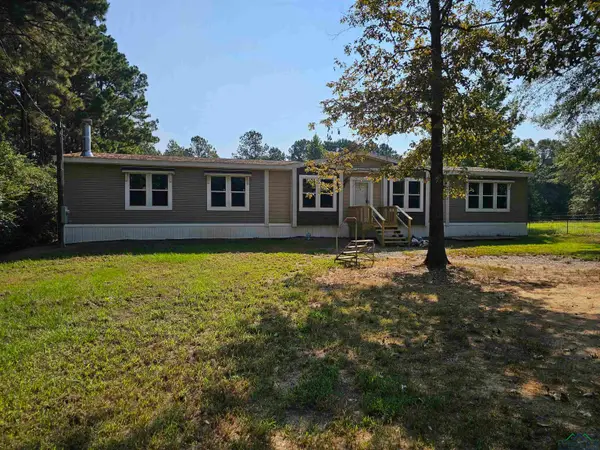 1751 County Road 3801, Joaquin, TX 75954