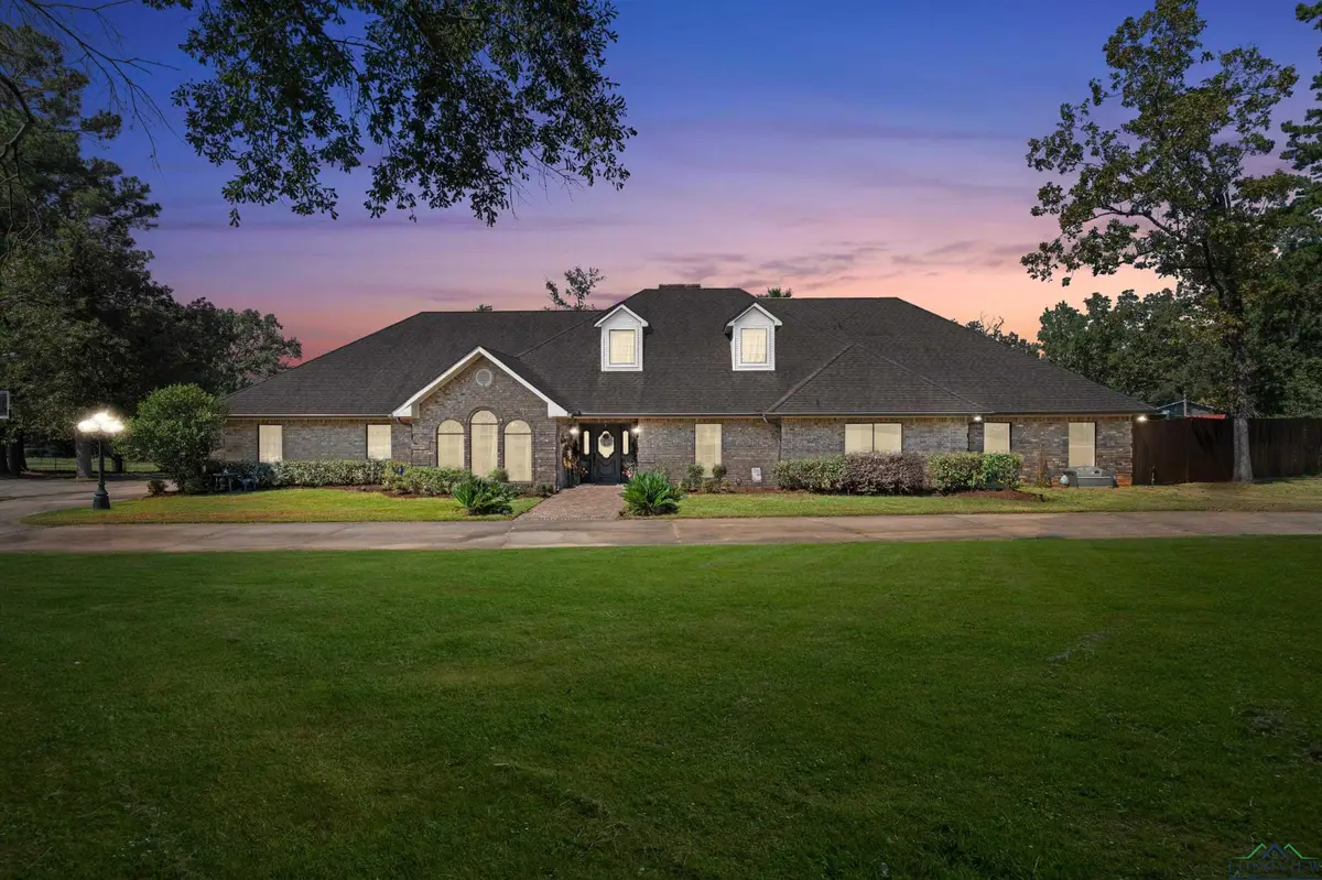 136 County Rd 1040, Center, TX 75935 - Image #1