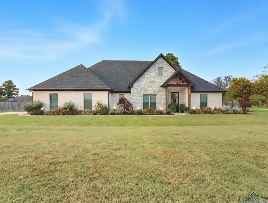 4501 Windsor Park Ln, Kilgore, TX 75662 - #2