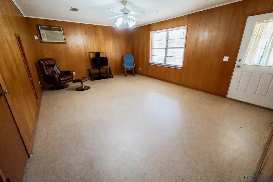 505 Pinecrest Dr, Avinger, TX 75630 - Image #2