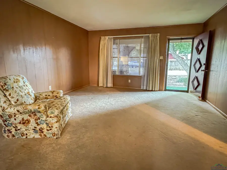 201 Christine St., Lindale, TX 75771 - Image #2