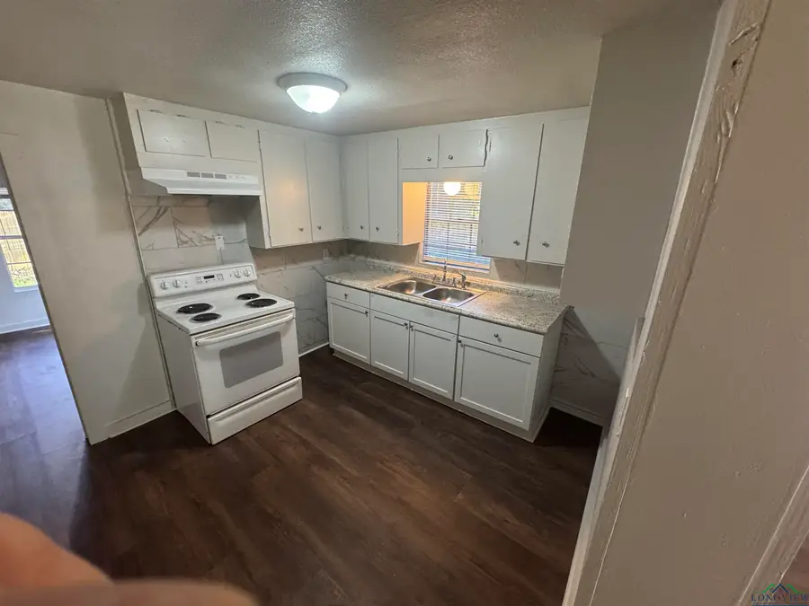 650 Hunter Rd, Carthage, TX 75633 - Image #2