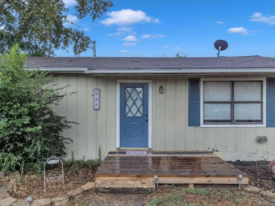 605 Melba Avenue, Gladewater, TX 75647 - Image #2