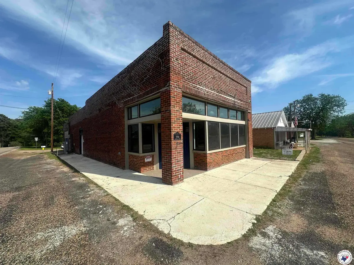 100 Central Avenue, Marietta, TX 75566 - Image #1