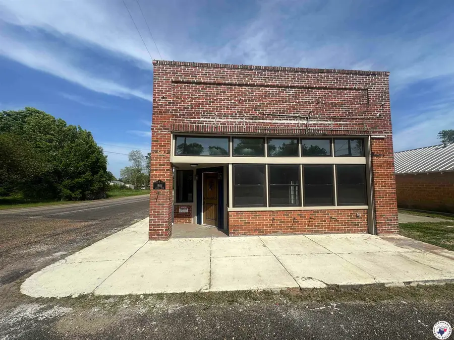 100 Central Avenue, Marietta, TX 75566 - Image #2