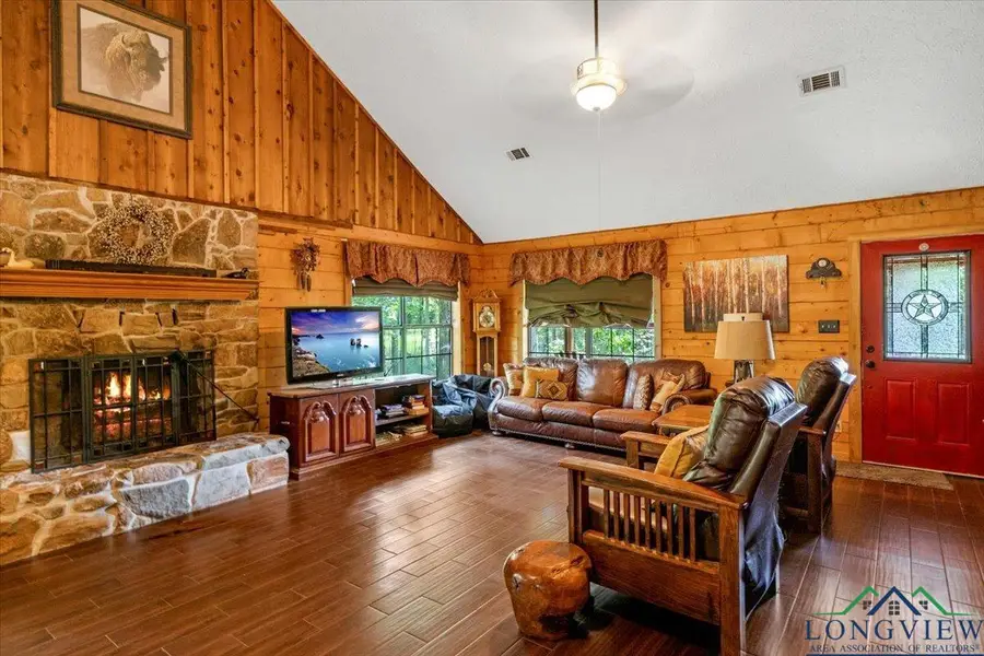 1227 County Road 165, Long Branch, TX 75669 - Image #3