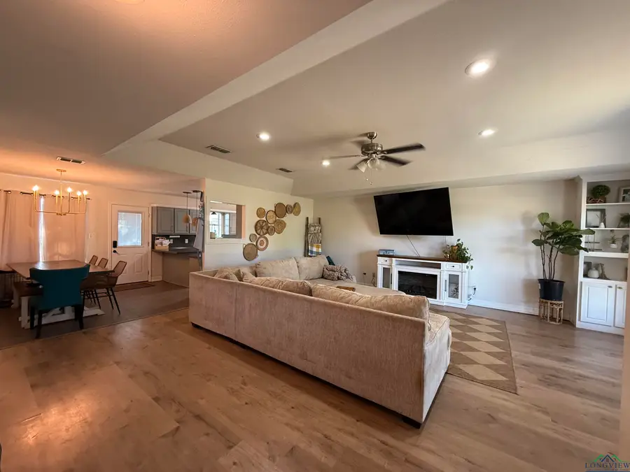 178 OAKWOOD RD, Gladewater, TX 75647 - Image #2