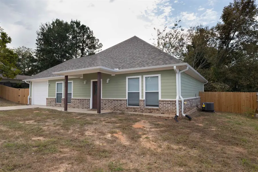 412 Crosby St, Lindale, TX 75771 - Image #2