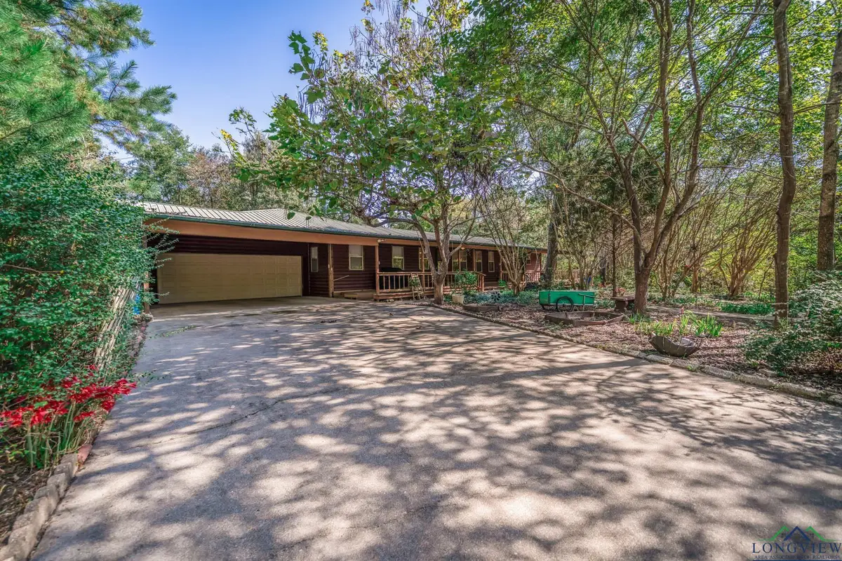 13731 Shamrock Rd., Diana, TX 75640 - Image #1