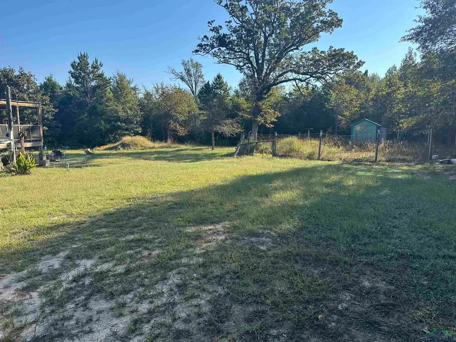 408 Hawthorne, Gilmer, TX 75644 - Image #3