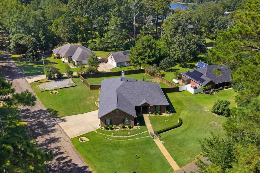 130 LISA LN, Marshall, TX 75672-1307 - Image #3