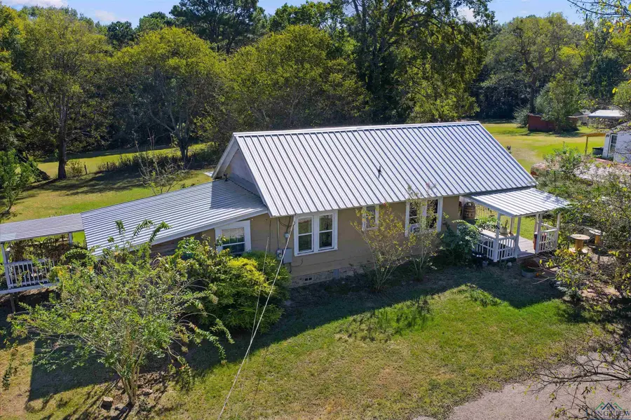 11437 County Road 3136 D, Mount Enterprise, TX 75681 - Image #2