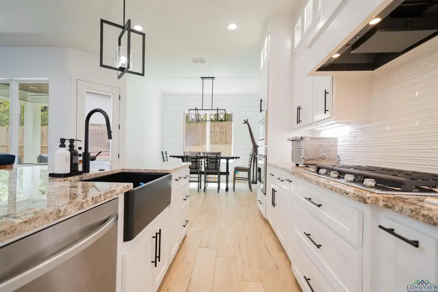 313 Saddle Brook Drive, Hallsville, TX 75650 - Image #2